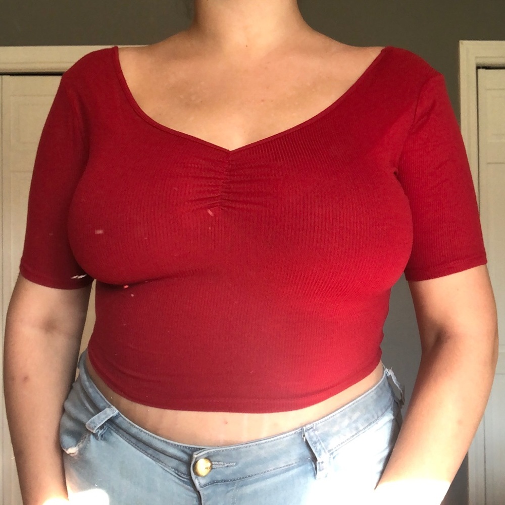 Red V Neck Cropped Half Sleeve Top